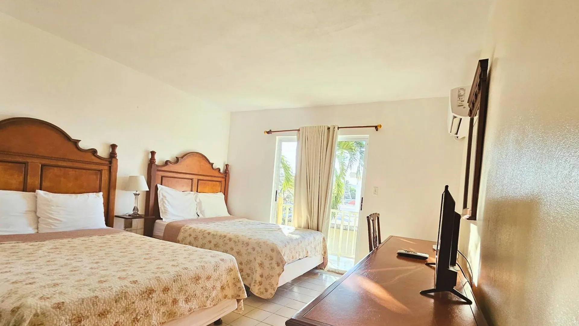 Selva Boutique Hotel - Luquillo Oceanfront Retreat - Adults Only