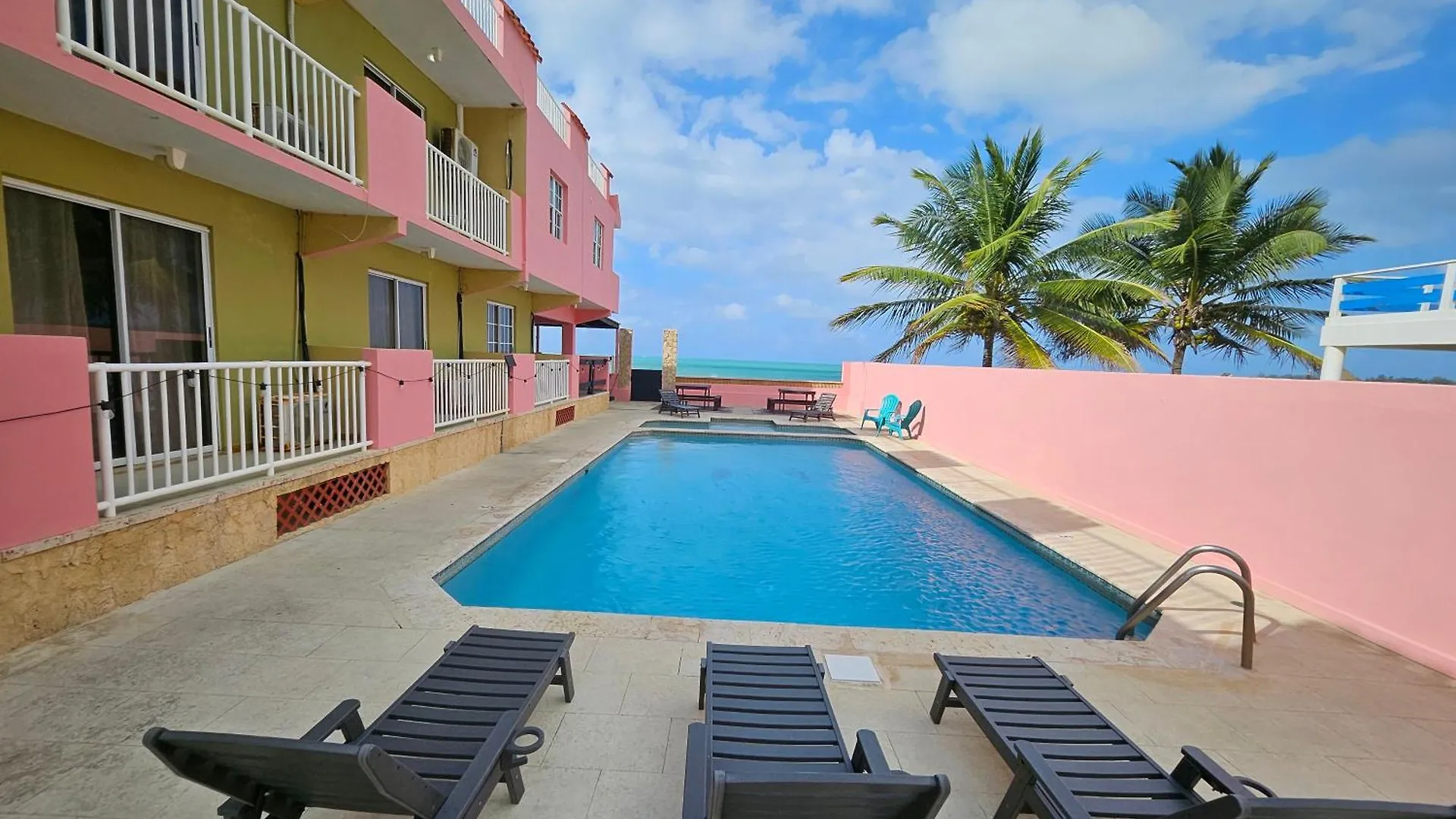 Selva Boutique Hotel - Luquillo Oceanfront Retreat - Adults Only